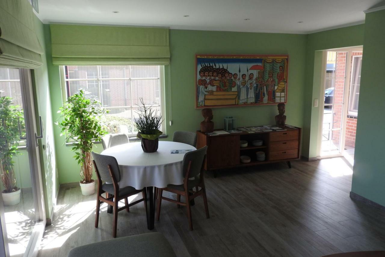 T Sutterhuisje, Zalig Slapen Aan Het Donkmeer Exterior foto